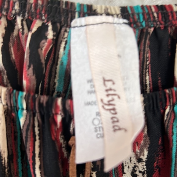 Can be worn as blouse or dress. - Picture 2 of 2